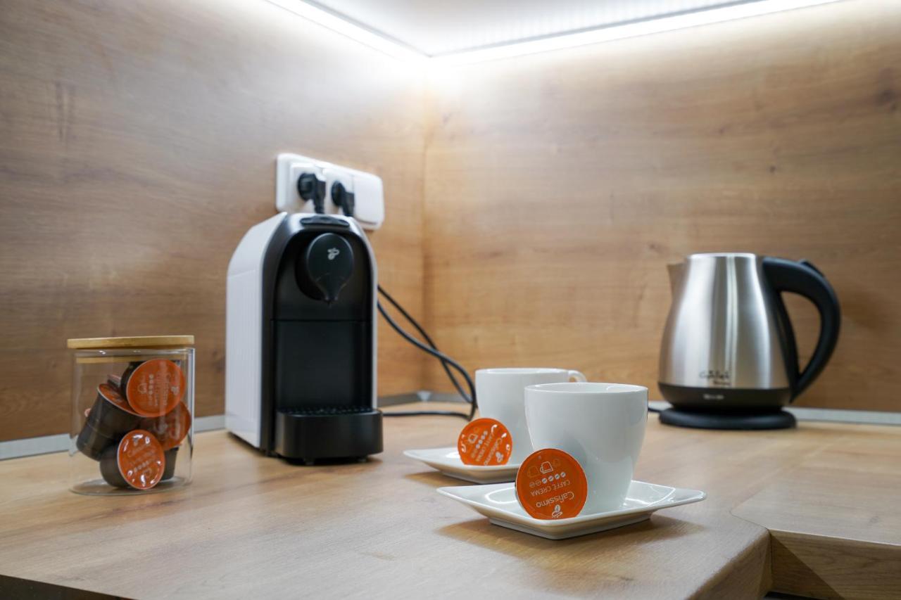 Lucy'S Apartments 奥洛穆茨 外观 照片